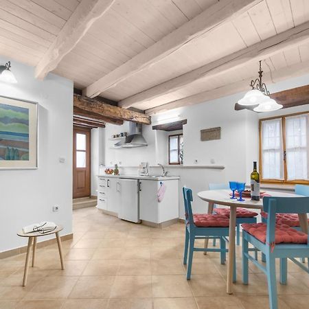 Pićan Picturesque Apartment San Rocco 1 מראה חיצוני תמונה